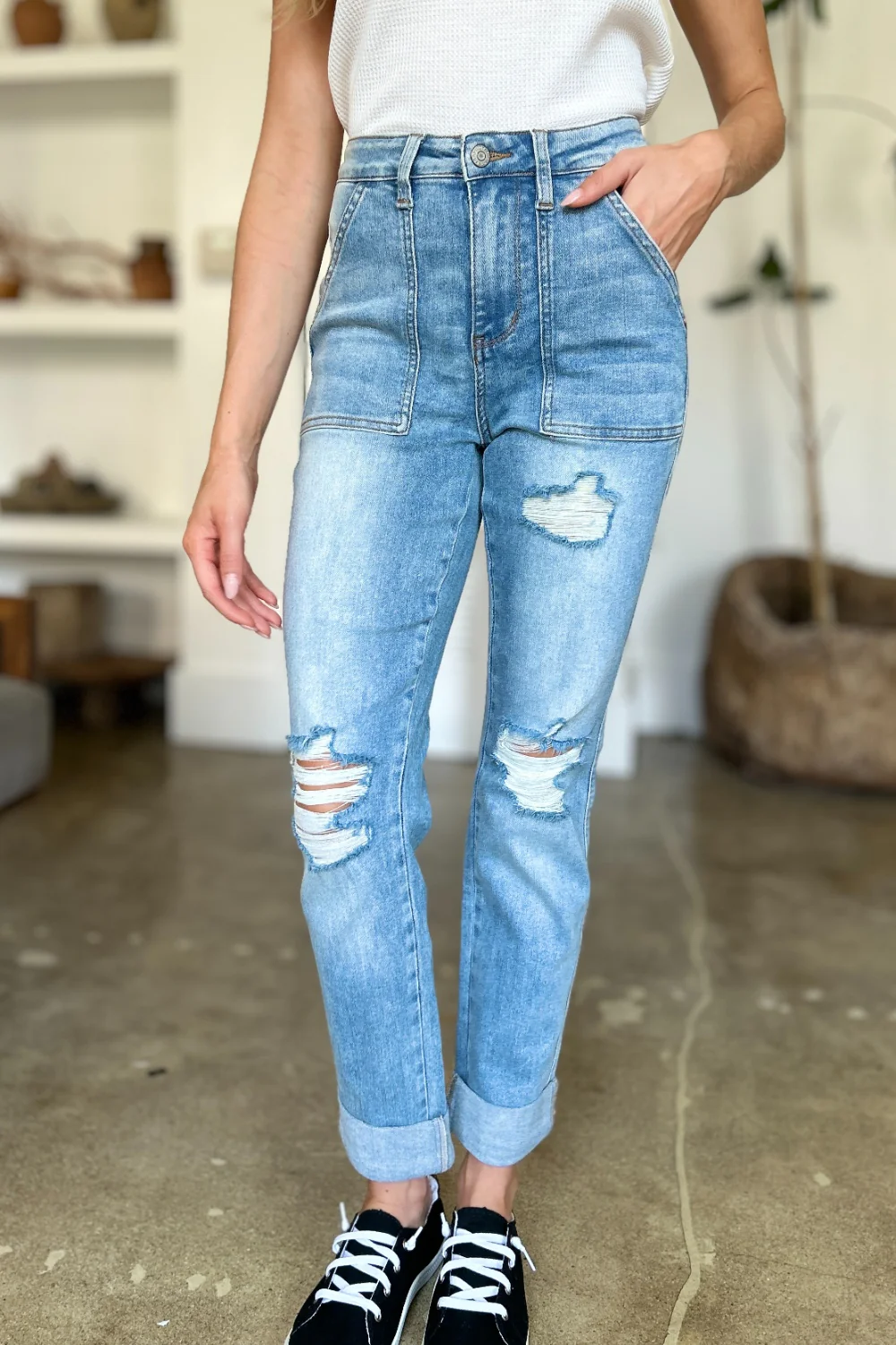 Judy Blue Full Size Distressed Straight Jeans with Patch Pockets - Lositime